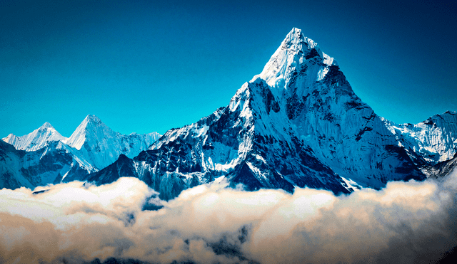 El Monte Everest es la montaña más alta del mundo y, por una reciente investigación, se conoce que sigue creciendo. Foto: EM.