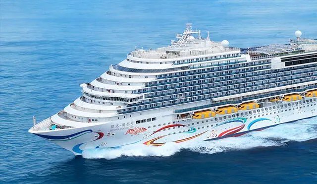 El "Aida Huacheng" se une a la flota china, que crece rápidamente para capturar el mercado global de cruceros. Contiene 2.144 camarotes y un sistema ecológico de depuración de gases. Foto: Adora Cruises