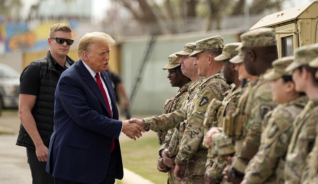 Donald Trump solicitó la llegada de militares del Pentágono para resguardar la frontera entre USA y México. Foto: CDN