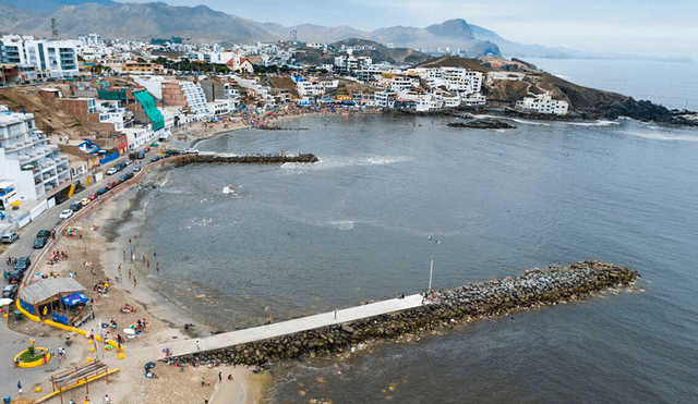 La actividad principal que puedes disfrutar en la playa San Bartolo es el surf. Foto: difusión