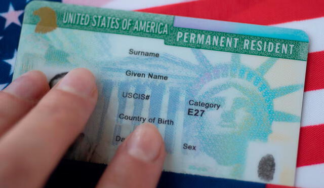 La vacunación es un requisito clave para obtener la Green Card. Sin embargo, hay situaciones específicas que pueden permitirte solicitar una exención sin afectar tu proceso de residencia. Foto: El País