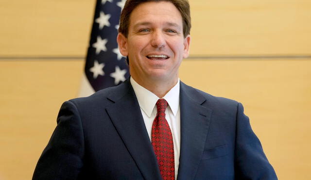 Ron DeSantis busca facilitar las condiciones de trabajo para miles de empleados provenientes de otros estados. Foto: EFE