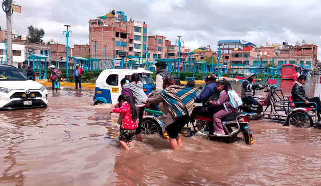 Inundaciones en Juliaca han afectada a miles de comerciantes. Foto: Cinthia Álvarez/La República