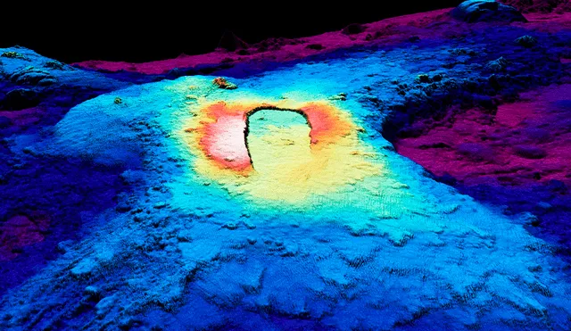 Las zonas de caldera y rift del Axial Seamount frente a la costa de Oregón, representadas como una vista oblicua tridimensional generada por computadora mediante batimetría del fondo marino. Foto: Universidad de Oregón