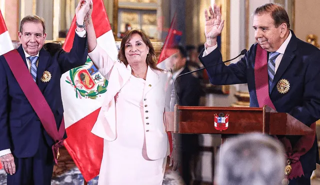 Durante su visita en Lima, Edmundo González fue condecorado por Dina Boluarte en Palacio de Gobierno. | Composición: Ariana Espinoza / La República.