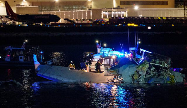 El accidente, que ocurrió alrededor de las 9 p.m. EST, resultó en la suspensión de vuelos en el aeropuerto. Foto: Newsweek