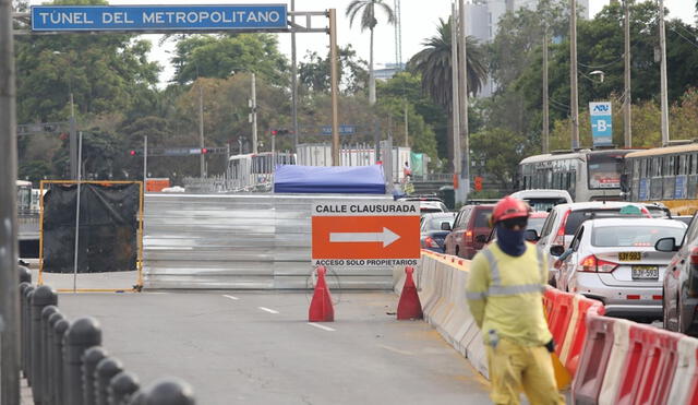 Cierre de calles de la Línea 2 del Metro. Crédito: Félix Merino.