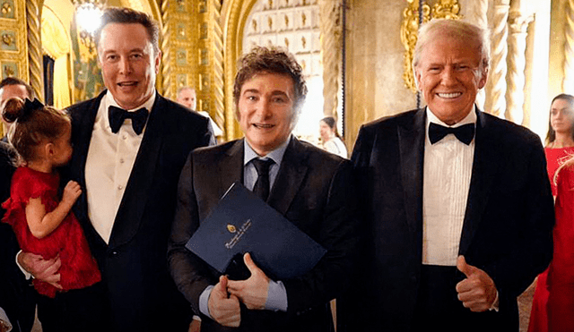 Trump destacó a Milei como un "gran líder" que ha rescatado a Argentina y mostró apertura para evaluar opciones comerciales. Foto: AFP Trump destacó a Milei como un "gran líder" que ha rescatado a Argentina y mostró apertura para evaluar opciones comerciales. Foto: AFP