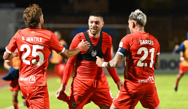 Cienciano derrotó a ADT y clasificó a la fase de grupos de la Copa Sudamericana 2025. Foto: Facebook Cienciano derrotó a ADT y clasificó a la fase de grupos de la Copa Sudamericana 2025. Foto: Facebook