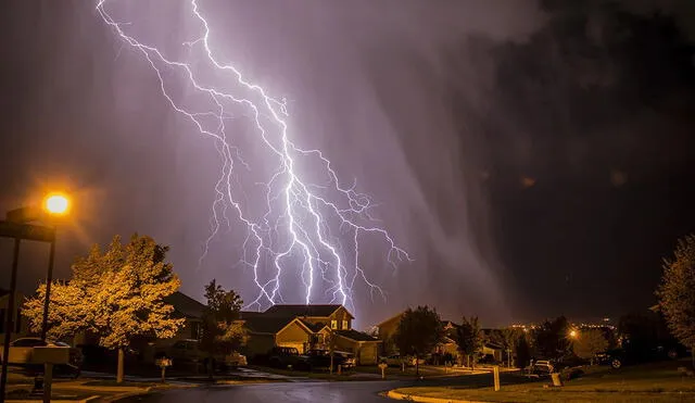 Durante tormentas eléctricas, los electrodomésticos son vulnerables a picos de voltaje. Schneider Electric ofrece consejos para protegerlos y evitar costosas reparaciones. Foto: Yo Te Salvo