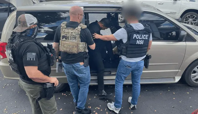 Autoridades de Florida arrestan a 14 presuntos integrantes del Tren de Aragua en un operativo respaldado por la Ley Laken Riley. Foto: composición LR/EFE Autoridades de Florida arrestan a 14 presuntos integrantes del Tren de Aragua en un operativo respaldado por la Ley Laken Riley. Foto: composición LR/EFE
