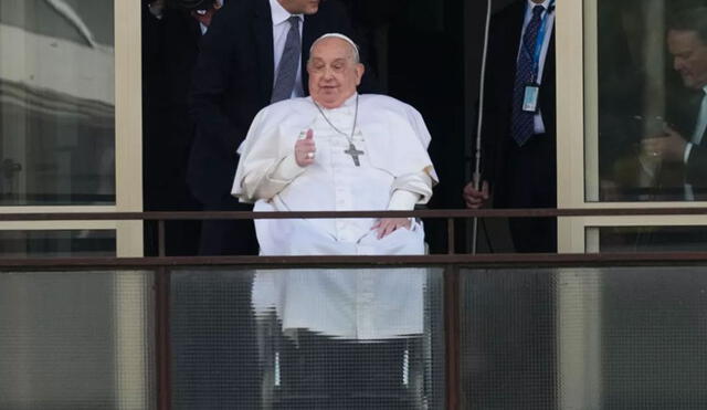 Papa Francisco volvió al Vaticano y agradeció a los fieles del catolicismo. Foto: CNN Papa Francisco volvió al Vaticano y agradeció a los fieles del catolicismo. Foto: CNN