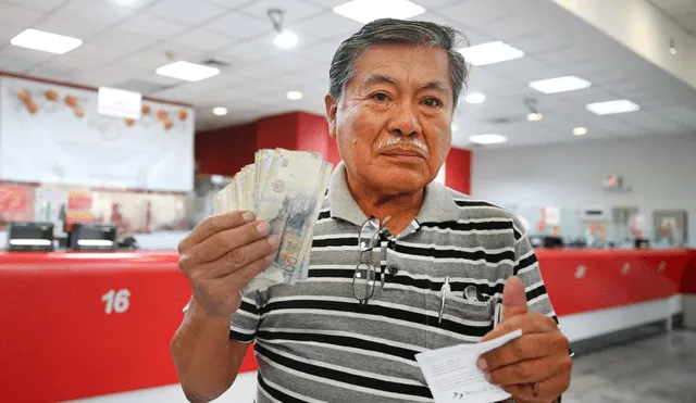 Los beneficiarios del Fonavi pueden efectuar el cobro de aportes en el Banco de la Nación. Foto: Andina Los beneficiarios del Fonavi pueden efectuar el cobro de aportes en el Banco de la Nación. Foto: Andina