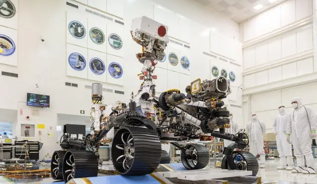 Así es el vehículo robot de la NASA que explora todos los rincones de Marte. Foto: CNN Así es el vehículo robot de la NASA que explora todos los rincones de Marte. Foto: CNN