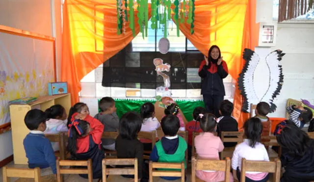 Durante el evento, docentes prepararon sesiones de lectura que captaron la atención de los estudiantes. Durante el evento, docentes prepararon sesiones de lectura que captaron la atención de los estudiantes.