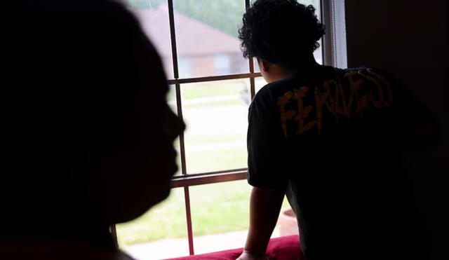 En caso de recibir una visita de ICE, se recomienda contactar a un abogado y no firmar documentos sin revisión legal. Foto: The Dallas Morning News.