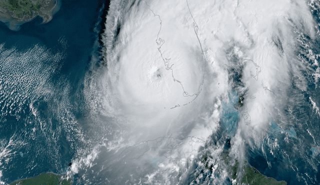 Las personas que viven en casas prefabricadas, casas móviles y vehículos recreativos en Florida deben evacuar ante un riesgo de huracán.