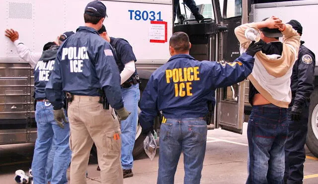 Texas enfrenta un incremento en las redadas de ICE, pero los inmigrantes deben conocer que los agentes no pueden detenerlos solo para preguntar su estatus migratorio. Texas enfrenta un incremento en las redadas de ICE, pero los inmigrantes deben conocer que los agentes no pueden detenerlos solo para preguntar su estatus migratorio.