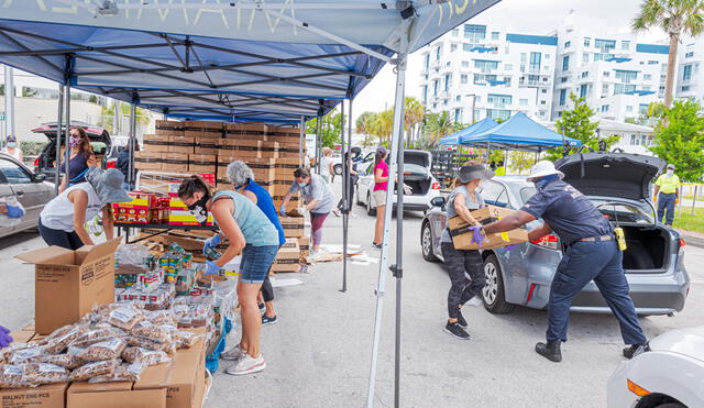 Florida ofrecerá distribuciones gratuitas de alimentos a través de Farm Share, sin necesidad de registro ni requisitos económicos. Florida ofrecerá distribuciones gratuitas de alimentos a través de Farm Share, sin necesidad de registro ni requisitos económicos.