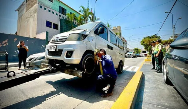 Era un peligro en las avenidas Javier Prado y La Marina. Era un peligro en las avenidas Javier Prado y La Marina.