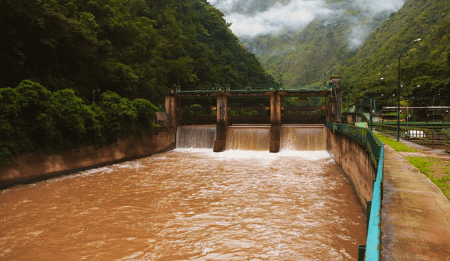 El Ministerio de Energía y Minas informó sobre el acuerdo que llegó con representantes del gobierno árabe. Foto: Andina El Ministerio de Energía y Minas informó sobre el acuerdo que llegó con representantes del gobierno árabe. Foto: Andina