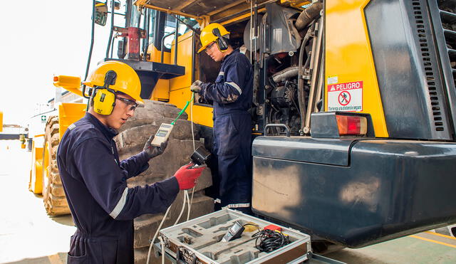 El sueldo promedio de la carrera técnica equivale a la profesión Ingeniería Mecánica. Foto: Composición LR
