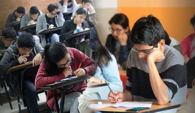 La carrera que pocos quieren estudiar en Perú, pero es una de las que tiene mayor demanda laboral y sus egresados ganan más de S/ 7.000. Foto: composición LR/Andina. La carrera que pocos quieren estudiar en Perú, pero es una de las que tiene mayor demanda laboral y sus egresados ganan más de S/ 7.000. Foto: composición LR/Andina.