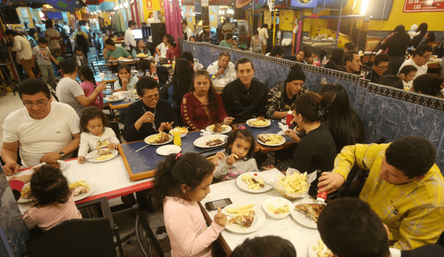 Restaurantes en Lima fallan en la atención al cliente. Foto: Andina Restaurantes en Lima fallan en la atención al cliente. Foto: Andina