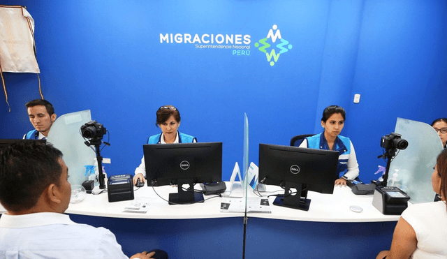 En esta convocatoria de trabajo de Migraciones, la fecha para enviar CV es el 16 de mayo de 2025. Foto: composición LR/Andina En esta convocatoria de trabajo de Migraciones, la fecha para enviar CV es el 16 de mayo de 2025. Foto: composición LR/Andina