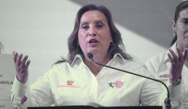 Propuesta de aumento salarial para Dina Boluarte genera críticas en medio de crisis de inseguridad, denuncia constitucional y moción de censura en curso. | Foto: John Reyes / La República. Propuesta de aumento salarial para Dina Boluarte genera críticas en medio de crisis de inseguridad, denuncia constitucional y moción de censura en curso. | Foto: John Reyes / La República.