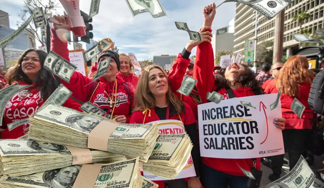 Este aumento de sueldo busca ayudar a los trabajadores a enfrentar la inflación en Los Ángeles. Foto: composición LR/Los Angeles Times Este aumento de sueldo busca ayudar a los trabajadores a enfrentar la inflación en Los Ángeles. Foto: composición LR/Los Angeles Times