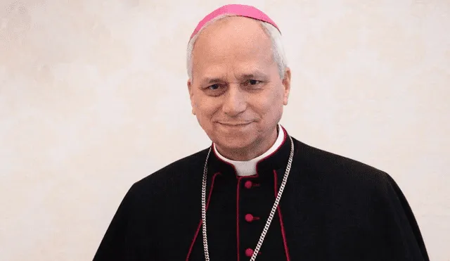 El nuevo papa necesitó obtener la nacionalidad peruana para poder ejercer labores sacerdotales en Perú. Foto: Composición LR/ Crux El nuevo papa necesitó obtener la nacionalidad peruana para poder ejercer labores sacerdotales en Perú. Foto: Composición LR/ Crux