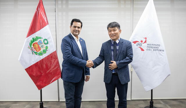 Federico Tong, presidente del IPD, y Daul Shin, director del Centro de Cooperación de Gobierno Digital de Corea Federico Tong, presidente del IPD, y Daul Shin, director del Centro de Cooperación de Gobierno Digital de Corea