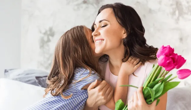 Día de la Madre es una fecha de celebración en la que se reconoce el papel fundamental de las madres en la crianza. Foto: composición LR/Ok Diario Día de la Madre es una fecha de celebración en la que se reconoce el papel fundamental de las madres en la crianza. Foto: composición LR/Ok Diario