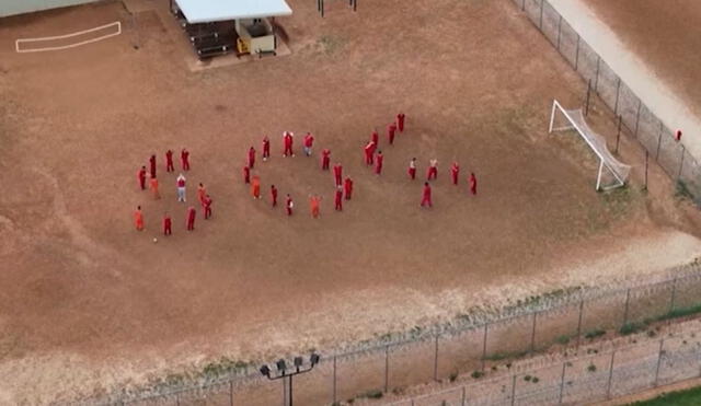 Inmigrantes iban a ser enviados a Libia, pero los regresaron a Texas. Inmigrantes iban a ser enviados a Libia, pero los regresaron a Texas.