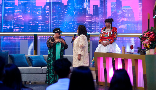 Lucía de la Cruz y Bartola se reencuentran tras 15 años en el programa 'Esta noche'. Foto: difusión Lucía de la Cruz y Bartola se reencuentran tras 15 años en el programa 'Esta noche'. Foto: difusión