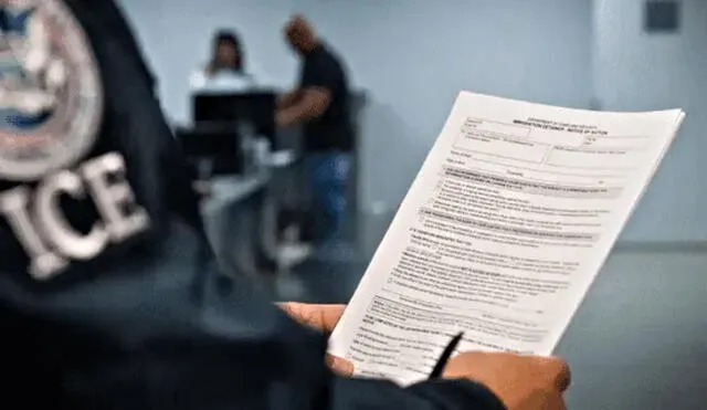 Para evitar detenciones del ICE, los inmigrantes deben portar documentos esenciales que demuestran su estatus legal. Para evitar detenciones del ICE, los inmigrantes deben portar documentos esenciales que demuestran su estatus legal.