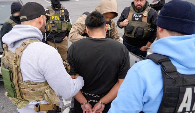 ICE aceleró el proceso de detención y deportación en Texas, permitiendo que los arrestos se completen en un solo día. ICE aceleró el proceso de detención y deportación en Texas, permitiendo que los arrestos se completen en un solo día.