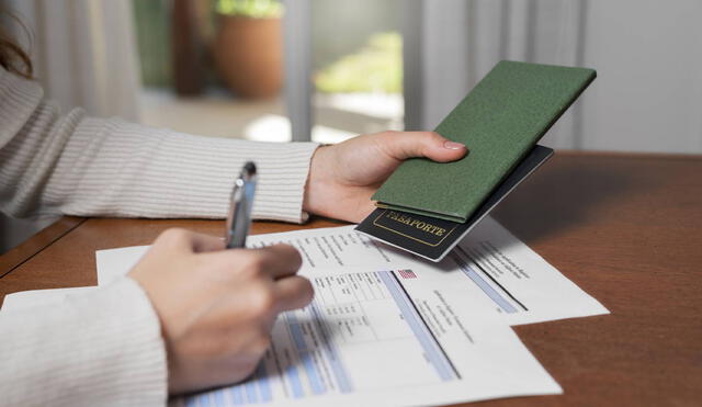 Inmigrantes en Estados Unidos deberán registrarse con el Formulario G-325R ante el USCIS