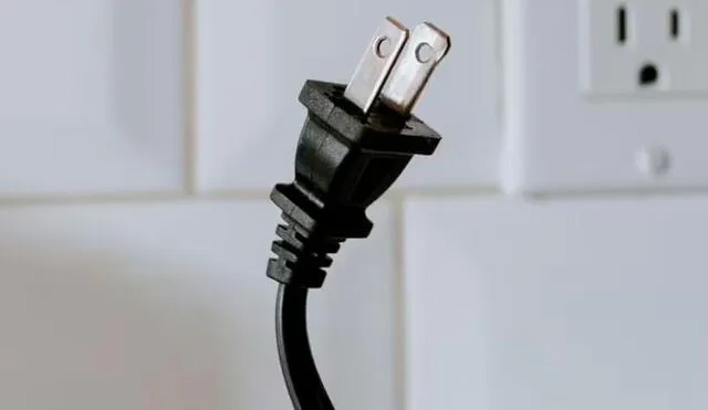 El enchufe tipo A es muy usado en Perú y otros países. El enchufe tipo A es muy usado en Perú y otros países.