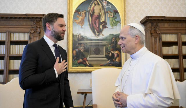 El vicepresidente de EE. UU., JD Vance, se reunió con el papa León XIV en el Vaticano, y le dio carta escrita por Donald Trump. El vicepresidente de EE. UU., JD Vance, se reunió con el papa León XIV en el Vaticano, y le dio carta escrita por Donald Trump.