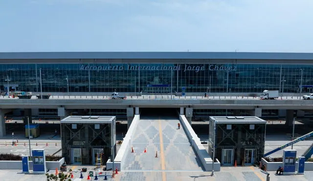 Con este nuevo aeropuerto, se prevé un aumento en la demanda de profesionales capacitados en el sector turístico. Con este nuevo aeropuerto, se prevé un aumento en la demanda de profesionales capacitados en el sector turístico.