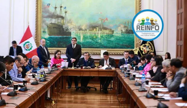 La propuesta del congresista Wilson Palacios que busca recortar la prórroga del Reinfo no será derivada al Pleno. Foto: composición LR/Congreso/Reinfo La propuesta del congresista Wilson Palacios que busca recortar la prórroga del Reinfo no será derivada al Pleno. Foto: composición LR/Congreso/Reinfo