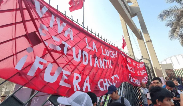 UNI confirma el reinicio de las clases presenciales tras días de protesta. Foto: Kevinn García/La República UNI confirma el reinicio de las clases presenciales tras días de protesta. Foto: Kevinn García/La República
