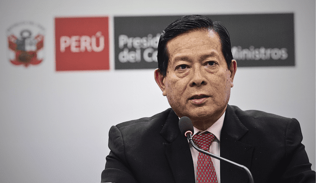 Eduardo Arana cuestionó, durante la conferencia de prensa de la PCM, que la fiscal de la Nación haya 'politizado' las denuncias contra Dina Boluarte.| Foto: John Reyes / La República. Eduardo Arana cuestionó, durante la conferencia de prensa de la PCM, que la fiscal de la Nación haya 'politizado' las denuncias contra Dina Boluarte.| Foto: John Reyes / La República.