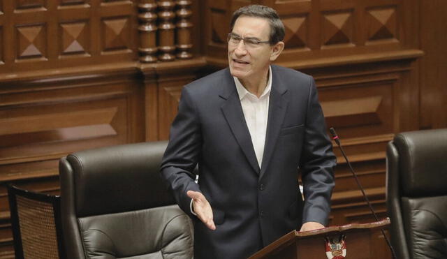 Martín Vizcarra se pronunció tras el informe de la PNP y atacó a la prensa al indicar que "crea noticias falsas". Foto: Composición/LR Martín Vizcarra se pronunció tras el informe de la PNP y atacó a la prensa al indicar que "crea noticias falsas". Foto: Composición/LR