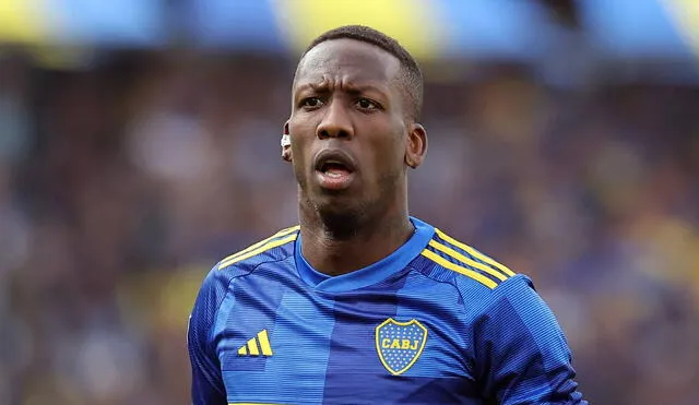 Luis Advíncula no juega en Boca Juniors desde el 4 de mayo debido a un esguince del ligamento lateral interno en la rodilla derecha. Luis Advíncula no juega en Boca Juniors desde el 4 de mayo debido a un esguince del ligamento lateral interno en la rodilla derecha.