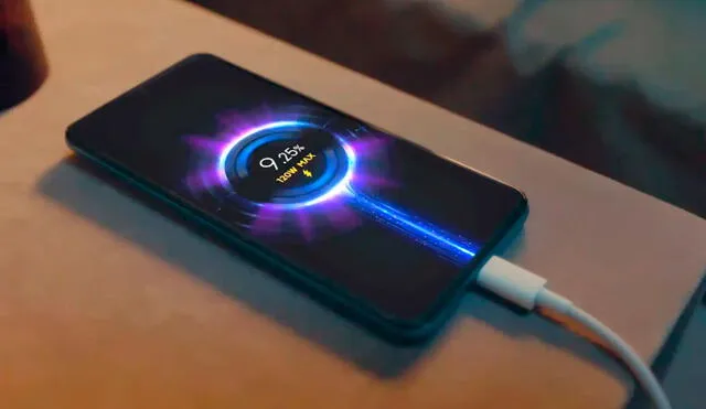 No es recomendable que tu smartphone cargue toda la noche. No es recomendable que tu smartphone cargue toda la noche.