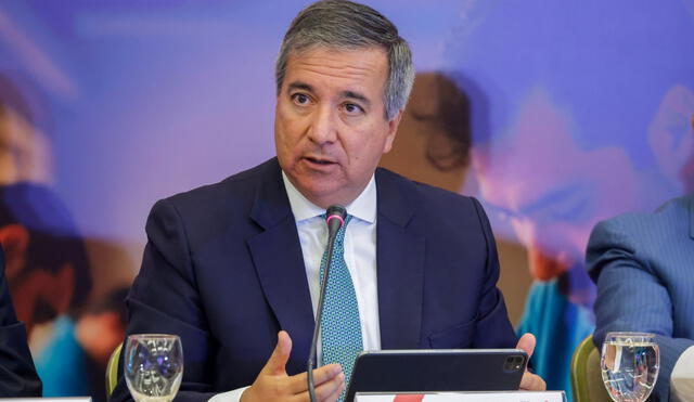 De acuerdo con Pérez Reyes, la norma no reducirá los recursos del Estado y beneficiará a los municipios locales. Foto: MEF De acuerdo con Pérez Reyes, la norma no reducirá los recursos del Estado y beneficiará a los municipios locales. Foto: MEF