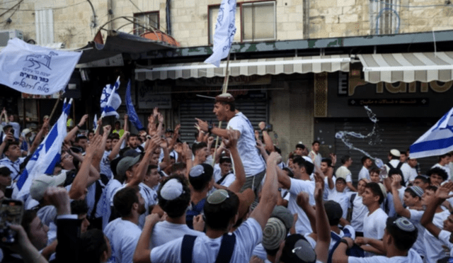 Miles de nacionalistas marcharon en conmemoración de la ocupación israelí de Jerusalén Oriental. Foto: REUTERS Miles de nacionalistas marcharon en conmemoración de la ocupación israelí de Jerusalén Oriental. Foto: REUTERS